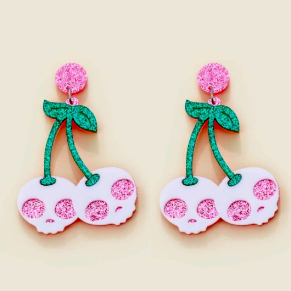 - 💀💀Skull Earrings💀💀